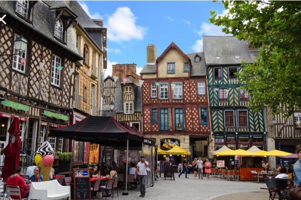 Rennes Centre Historique, Place Ste Anne Eksteriør bilde